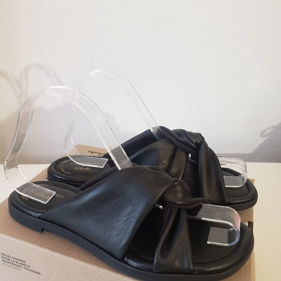 Clarks Women's Reyna Twist Flat Sandal size 7 New in Box - Picture 3 of 10
